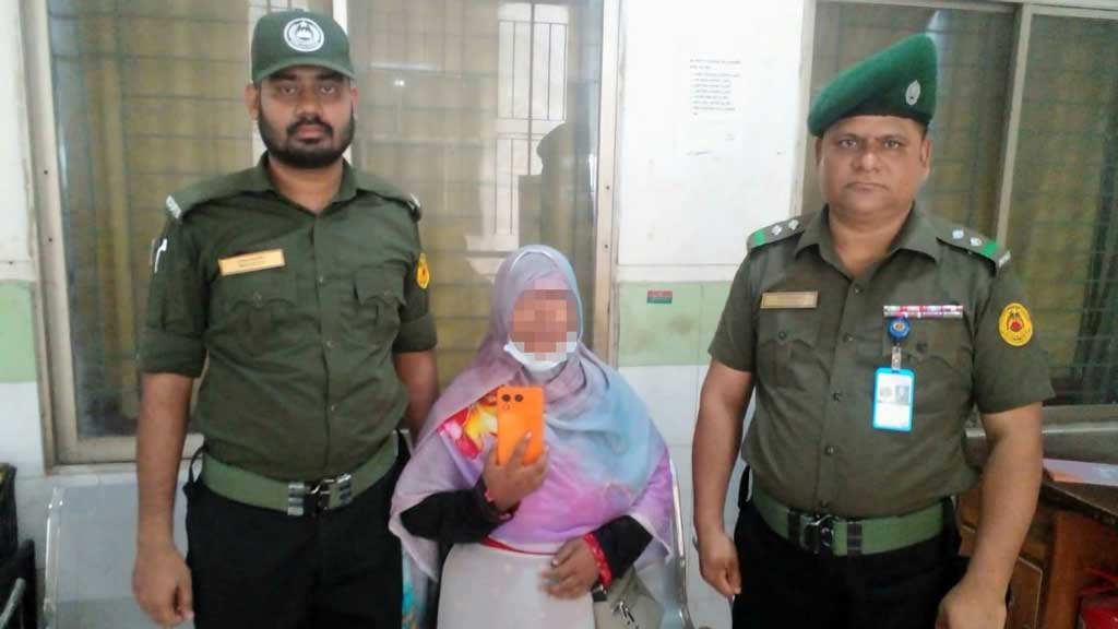 মুগদা মেডিকেলে টাকা চুরির অভিযোগে নারীকে ১০ মাসের কারাদণ্ড