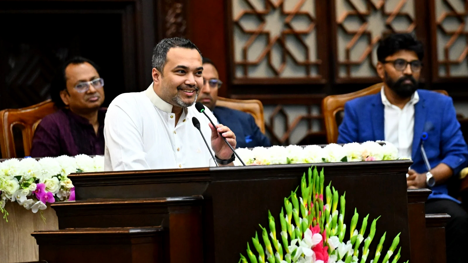 গণতান্ত্রিক মূল্যবোধ ও সুশাসন প্রতিষ্ঠায় অন্তহীন পথ চলছে সরকার: মাহদী আমিন