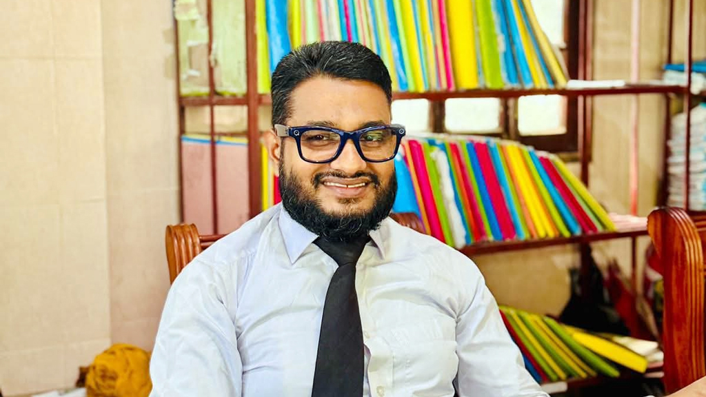 ফরিদপুরে ট্রাকচাপায় আইনজীবী নিহত