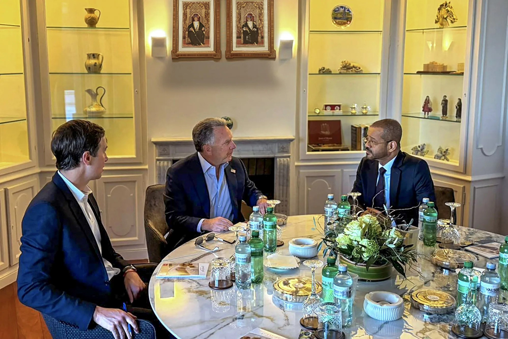 ‘পেছন থেকে ছুরি মারা’ উইটকফ–কুশনারের সঙ্গে বসতে চায় না ইরান, বিকল্প কে