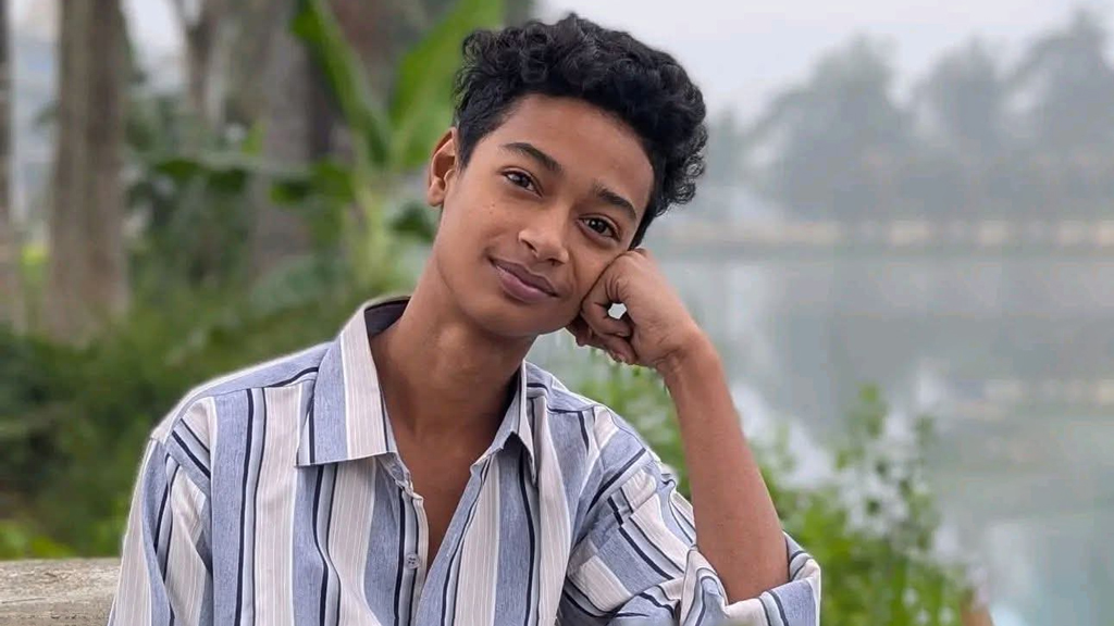 নোয়াখালীর বেগমগঞ্জে অটোরিকশার ধাক্কায় শিক্ষার্থী নিহত, সড়ক অবরোধ