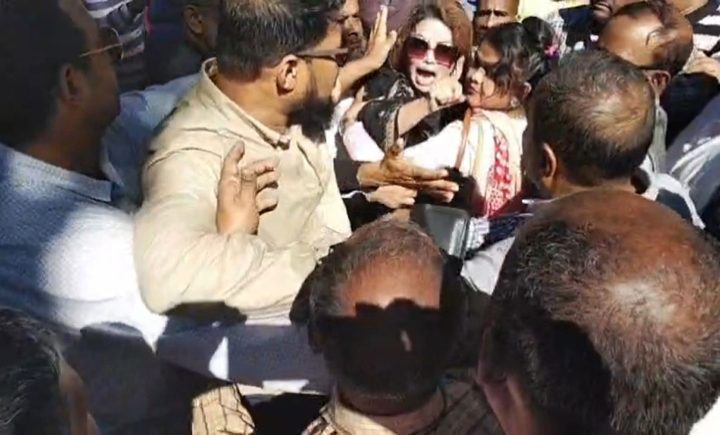 বরিশালে বিএনপির ২ শতাধিক নেতা-কর্মীর বিরুদ্ধে থানায় অভিযোগ