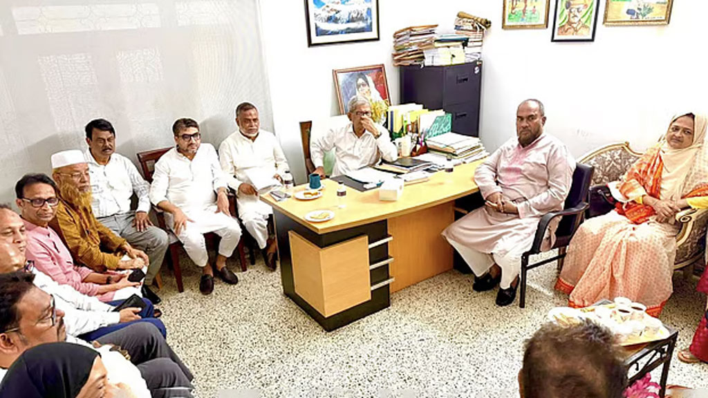 সিলেটে বিএনপির মনোনয়নপ্রত্যাশীদের সঙ্গে মির্জা ফখরুলের বৈঠক
