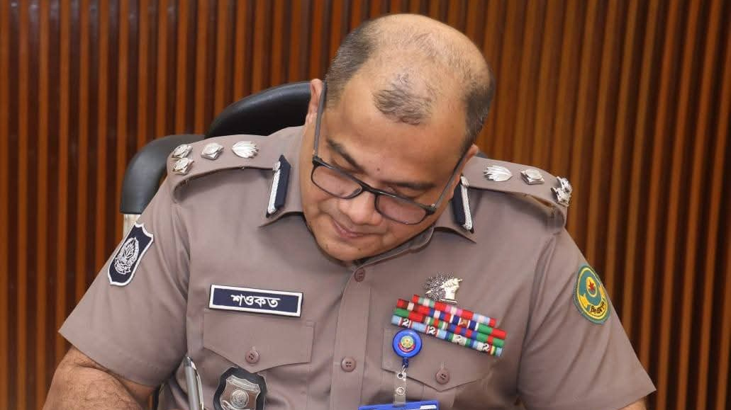 সিএমপিতে যোগ দিলেন নবনিযুক্ত কমিশনার হাসান মো. শওকত আলী