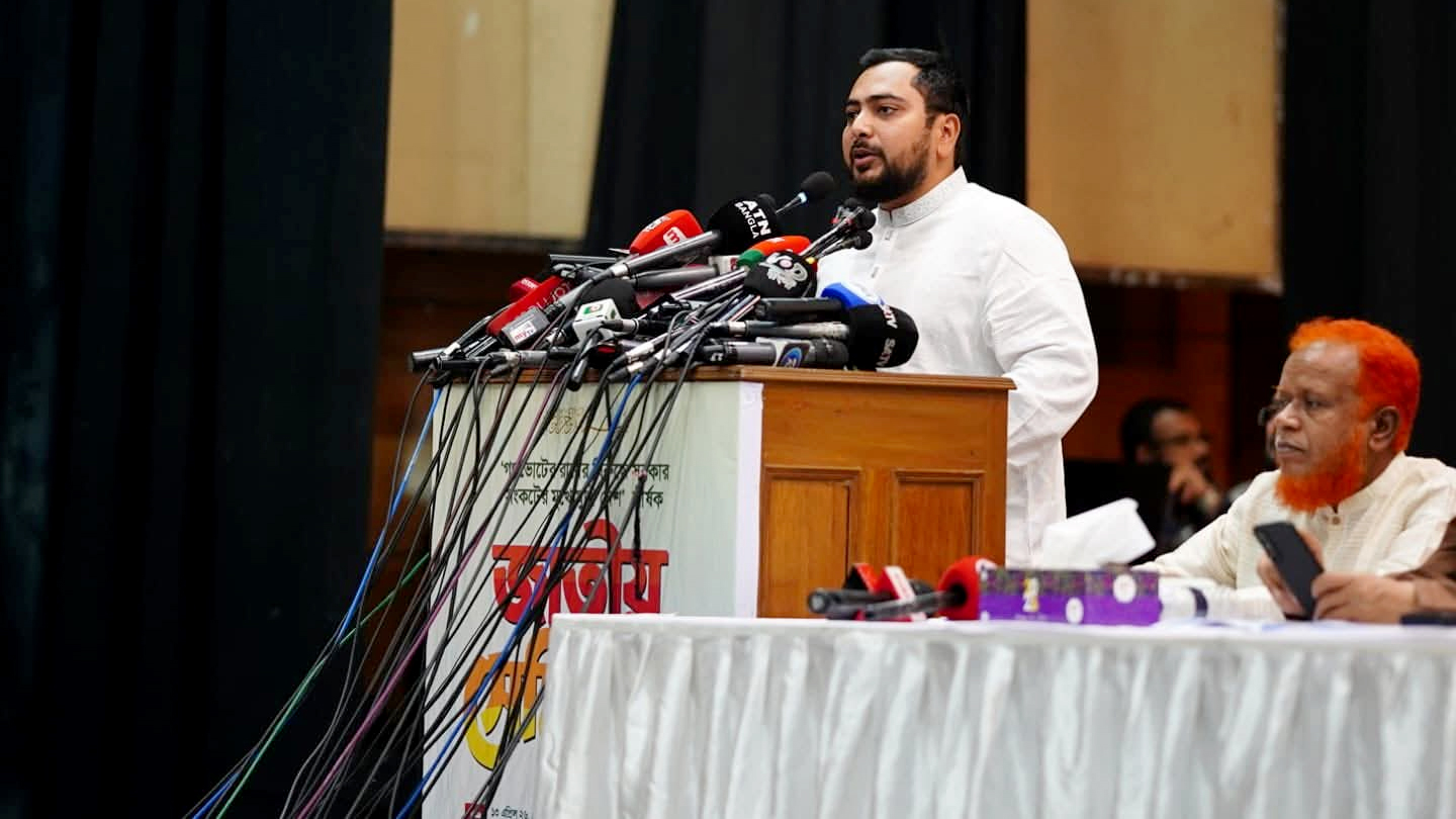 জাতিকে এই দুর্যোগে টেনে এনেছে বিএনপি: নাহিদ ইসলাম