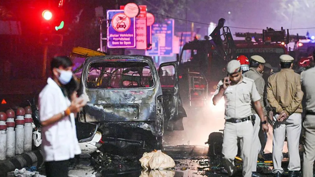 দিল্লি বিস্ফোরণকে ‘সন্ত্রাসী হামলা’ বলল ভারত