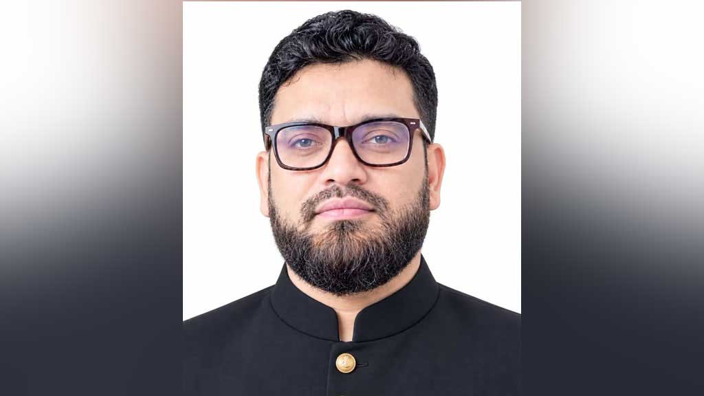 বরিশাল সিটি নির্বাচনে এনসিপির মেয়র প্রার্থী আনোয়ার সিকদার
