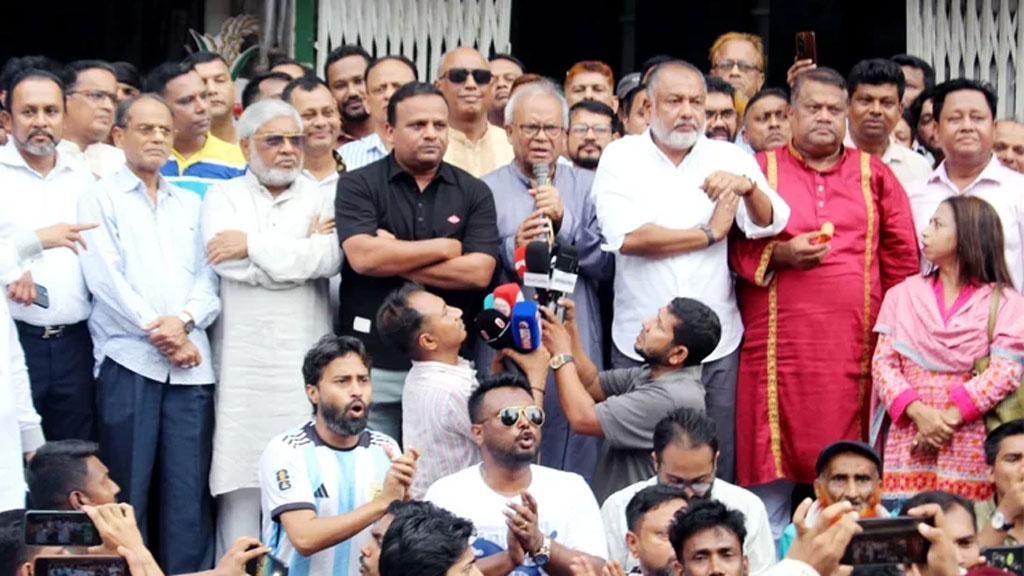 হাসিনার ষড়যন্ত্রে সায় দিচ্ছে গুপ্ত বাহিনী: রিজভী