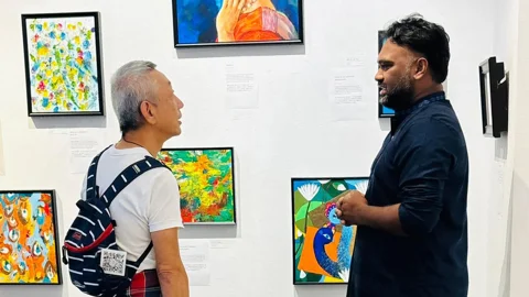ইয়োকোহামায় শিল্পী কামরুল হাসান লিপুর একক চিত্র প্রদর্শনী