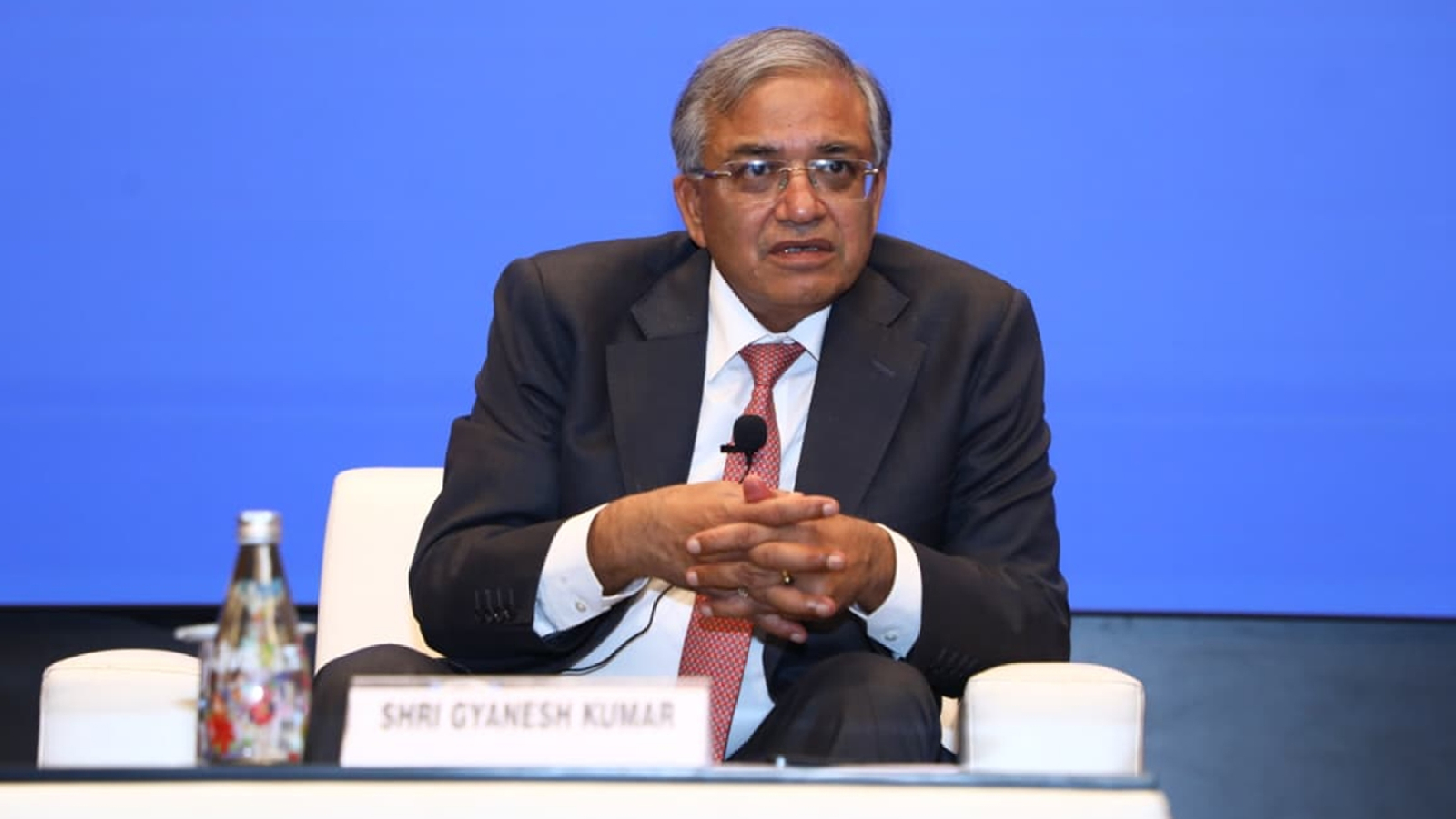 ভারতে প্রধান নির্বাচন কমিশনারের একাধিপত্য নিয়ে অভ্যন্তরীণ দ্বন্দ্ব, ‘বেআইনি কাজ’ নিয়ে তোলপাড়