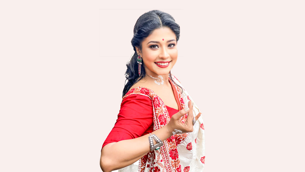 প্রশিক্ষণ ও উৎসবে অংশ নিতে ফ্রান্সে যাচ্ছেন পূজা