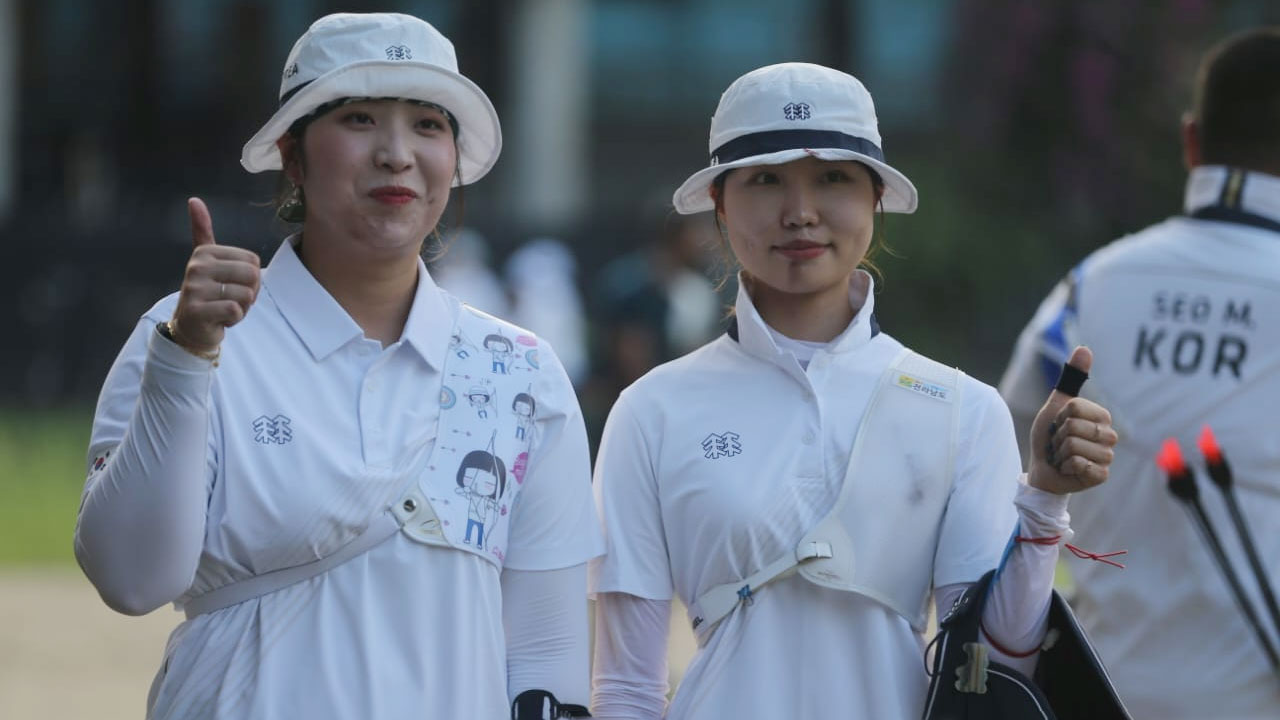 তির-ধনুকে রোমাঞ্চ ছড়াতে ঢাকায় অলিম্পিক সোনাজয়ী দুই আর্চার