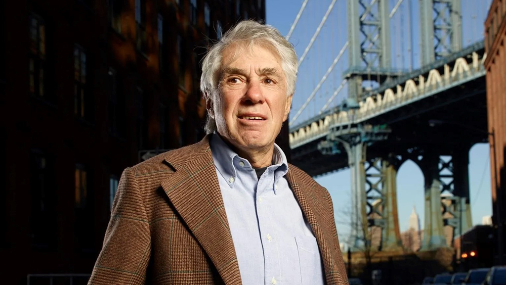 খাবারের জন্য রক্ত বিক্রি করা এই বিলিয়নিয়ারের জীবনের ৬ শিক্ষা