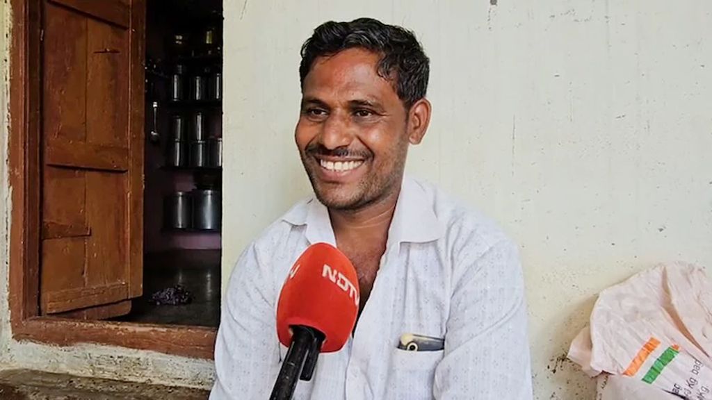 বন্যায় দিশেহারা কৃষকের জীবন বদলে দিল জনপ্রিয় টিভি শো
