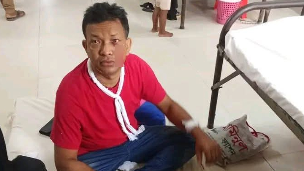 আখাউড়ায় রেললাইনে যাত্রীকে কুপিয়ে ৭০ হাজার টাকা-মোবাইল ছিনতাই