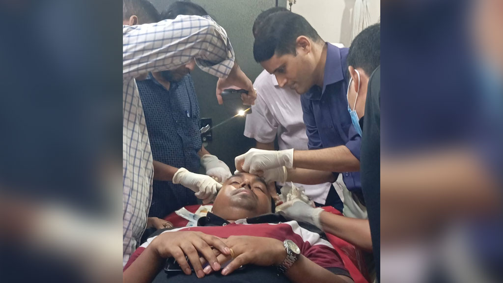 ঝালকাঠিতে মা ইলিশ রক্ষার অভিযানে স্পিডবোট দুর্ঘটনা, ইউএনওসহ আহত ৯