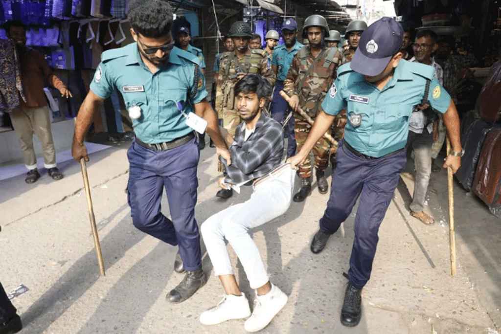 অভিযানে গ্রেপ্তার অপরাধীরা জামিনে মুক্তি পেয়ে লাপাত্তা