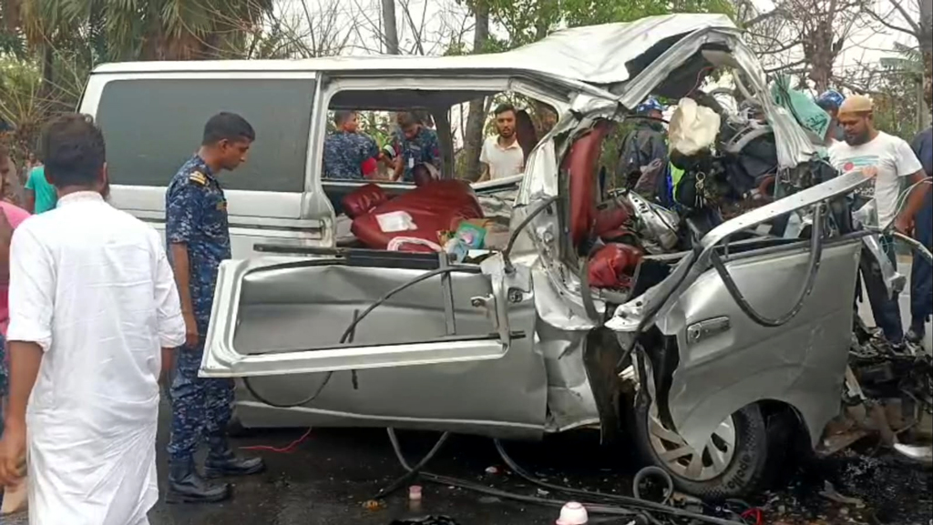 ‘আমার আর কেউ থাকল না, আল্লাহ তুমি আমাকেও নিয়ে যাও’