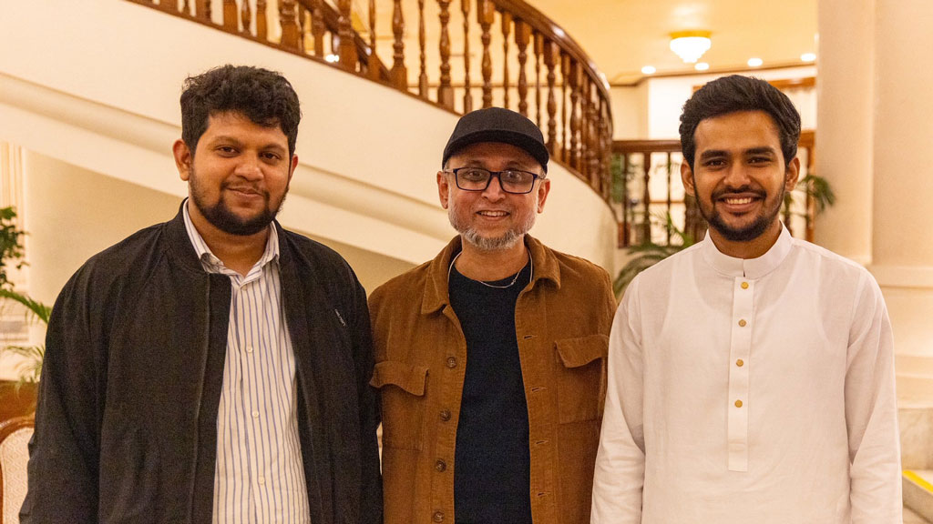 ‘নিরামিষ ক্যাপশনে’ আসিফ-মাহফুজকে শুভকামনা জানালেন ফারুকী, অরিজিনাল ক্যাপশন বললেন পারসোনালি