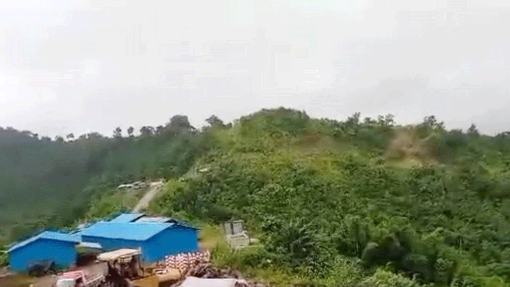 আলীকদম সীমান্তে আরাকান আর্মির সঙ্গে আরসা-আরএসওর গোলাগুলি