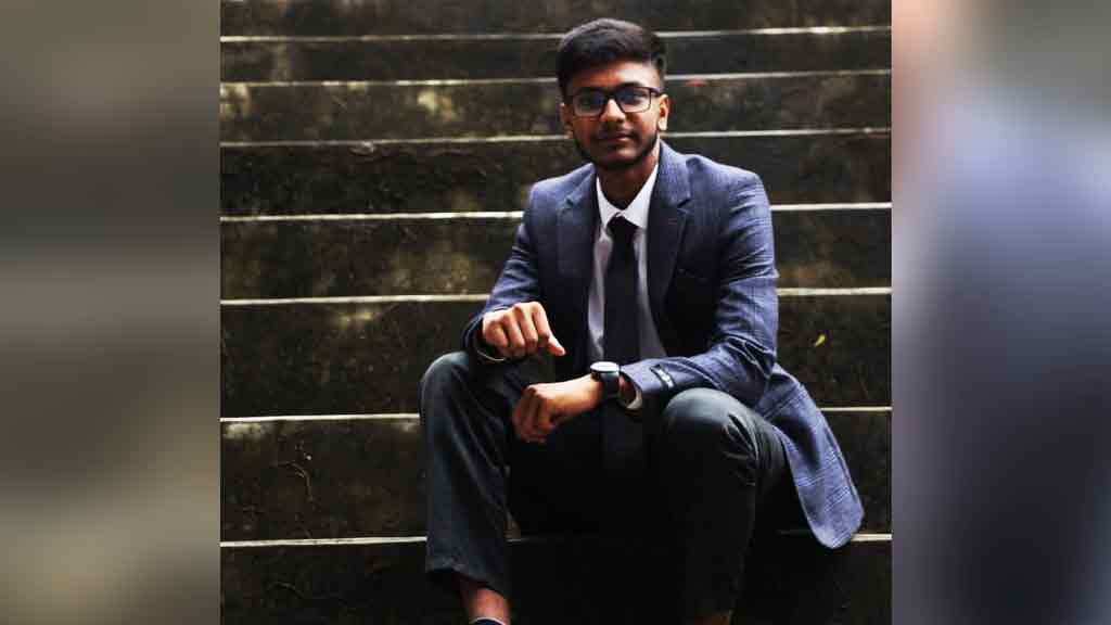 ২৪ ঘণ্টায় চবির দুই শিক্ষার্থীর মৃত্যু, শোকস্তব্ধ ক্যাম্পাস