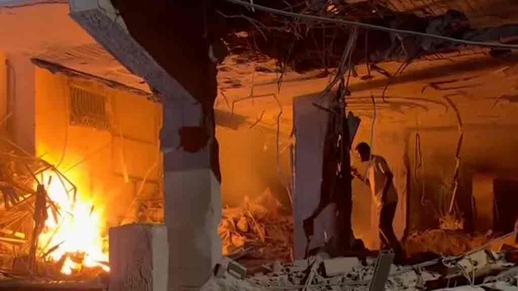 গাজায় আবাসিক ভবনে ইসরায়েলি হামলায় চার নারীসহ ৫ জনের মৃত্যু