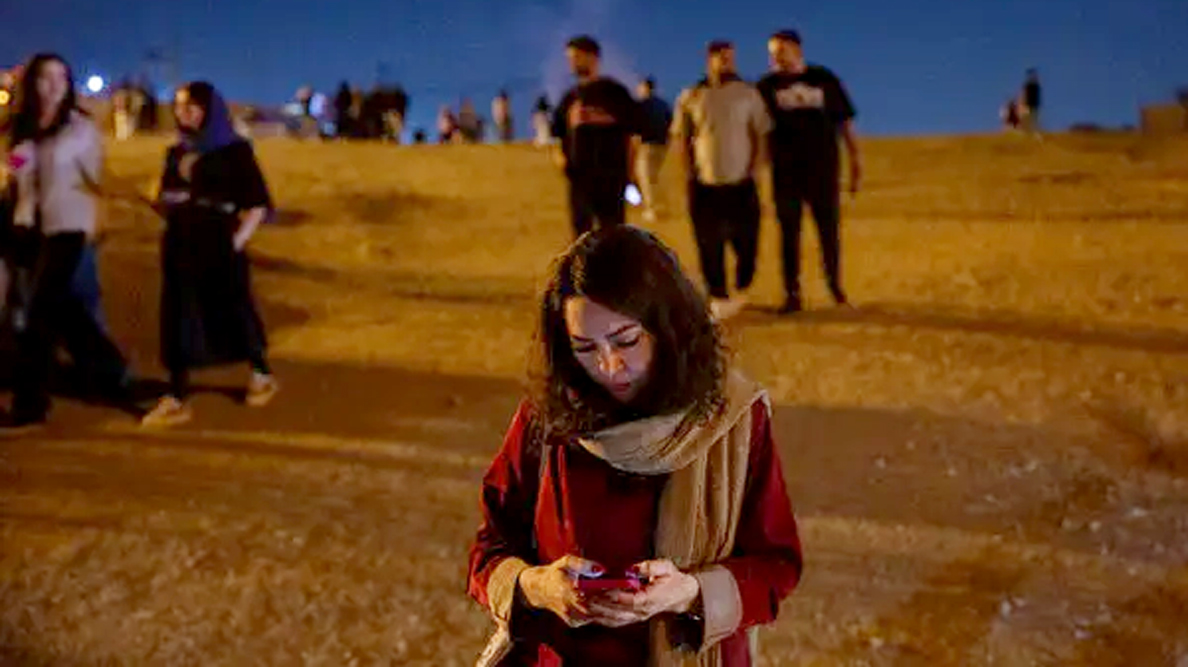 ইরান যুদ্ধে যেভাবে হুমকির মুখে সারা বিশ্বের ইন্টারনেট