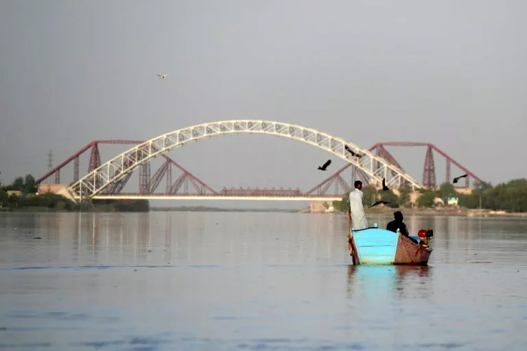 সিন্ধুর একবিন্দু পানিও ছাড়বে না পাকিস্তান