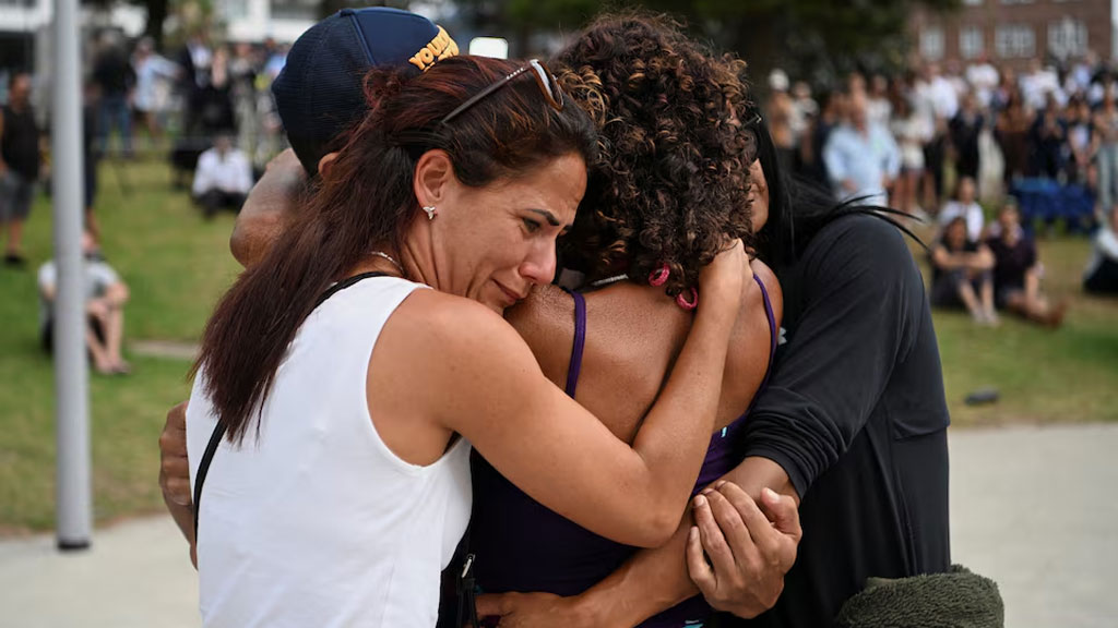 বন্ডাই বিচের ঘটনায় বদলে যেতে পারে অস্ট্রেলিয়ার অস্ত্র-আইন