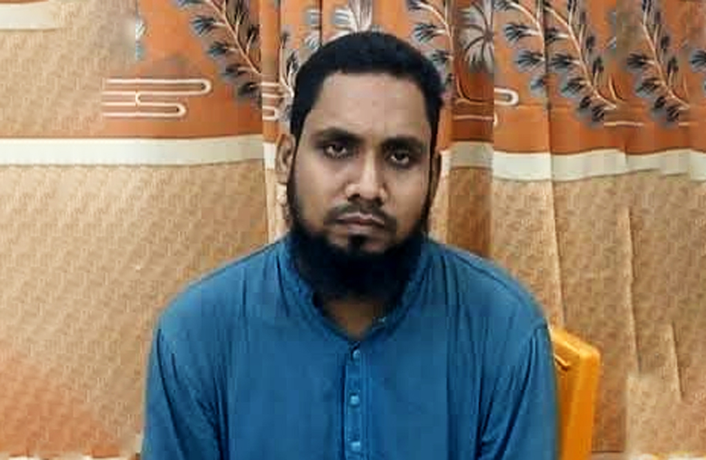 হাতকড়াসহ পুলিশি হেফাজত থেকে দৌড়ে পালানো আসামি ফের গ্রেপ্তার