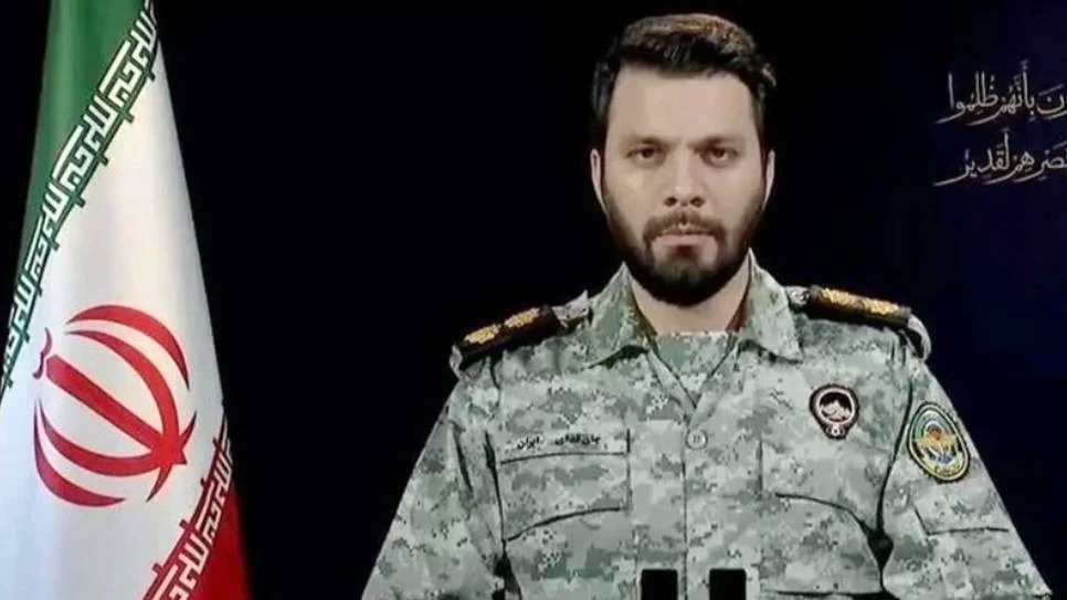 ‘ট্রাম্প, তোমার চাকরি নাই’, ইরানের সামরিক মুখপাত্রের খোঁচা