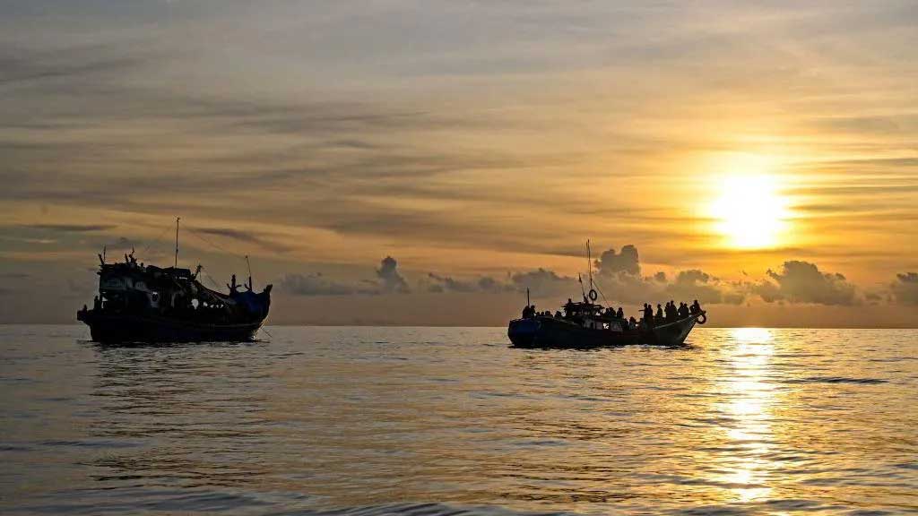 কীভাবে সমুদ্রে বেমালুম হাওয়া হয়ে গেল ৫৩০ রোহিঙ্গা