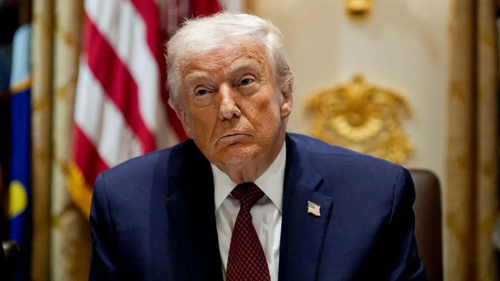 ইউরোপের নেতাদের দুর্বল আখ্যা ট্রাম্পের—ইউক্রেনকে সমর্থন কমানোর ইঙ্গিত