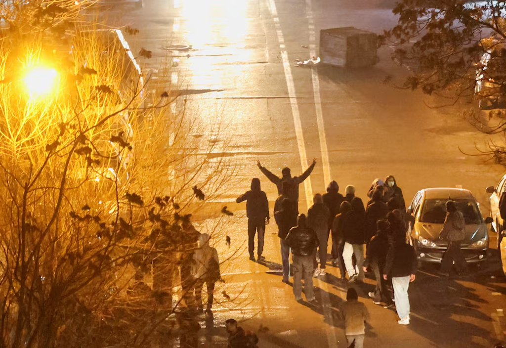 ইরানের সরকার স্বীকার করল নিহত ২০০০—বেসরকারি সূত্রমতে ১২০০০