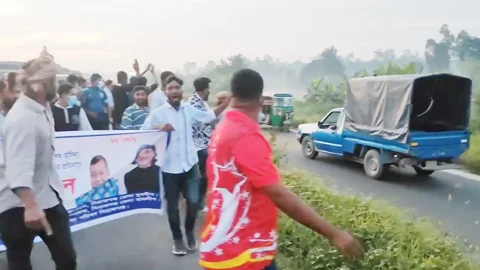 মহাসড়কে যুবলীগের ঝটিকা মিছিল, এএসআইসহ চার পুলিশ সদস্য প্রত্যাহার