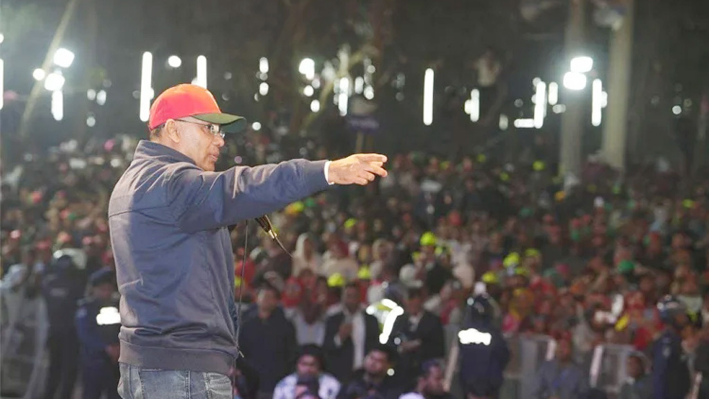 শুধু গার্মেন্টস দিয়ে কী হবে, নতুন নতুন শিল্প স্থাপন করতে হবে: তারেক রহমান