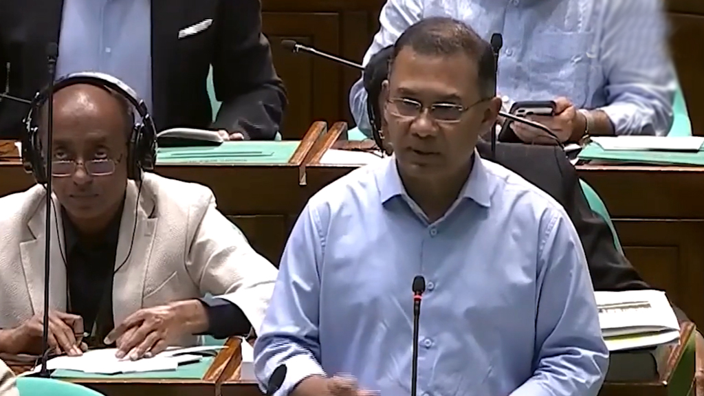 আগের দুই সরকার হামের টিকা আমদানি করেনি, কিটের সংকটও আছে: সংসদে প্রধানমন্ত্রী