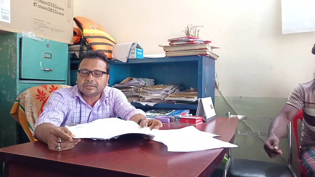 নেছারাবাদে সাগরগামী জেলেদের তালিকা নিয়ে অনিয়মের অভিযোগ, তদন্তের আশ্বাস ইউএনওর