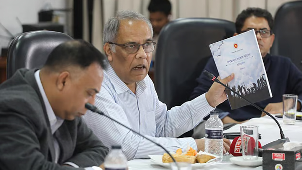 সিজিএসের আলোচনা: স্বাধীনতা সাংবাদিকদের 
আদায় করতে হবে