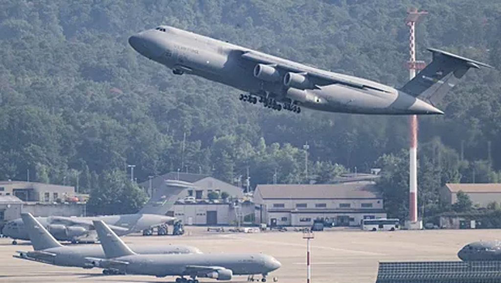 ঘাঁটি ব্যবহার করতে দেবে না স্পেন, চলে গেল মার্কিন যুদ্ধবিমান