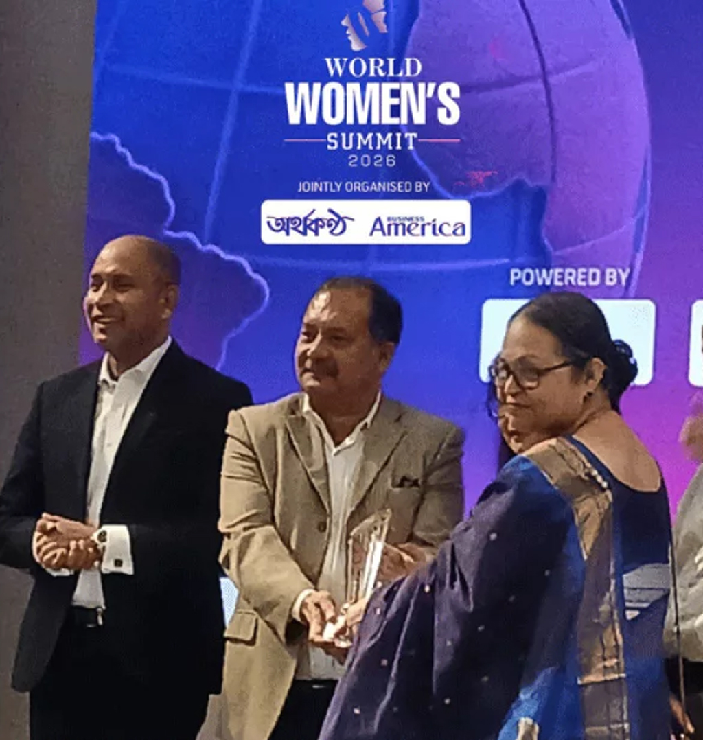 স্বপ্নজয়ী নারী সম্মাননা পেলেন প্রীতি চক্রবর্তী