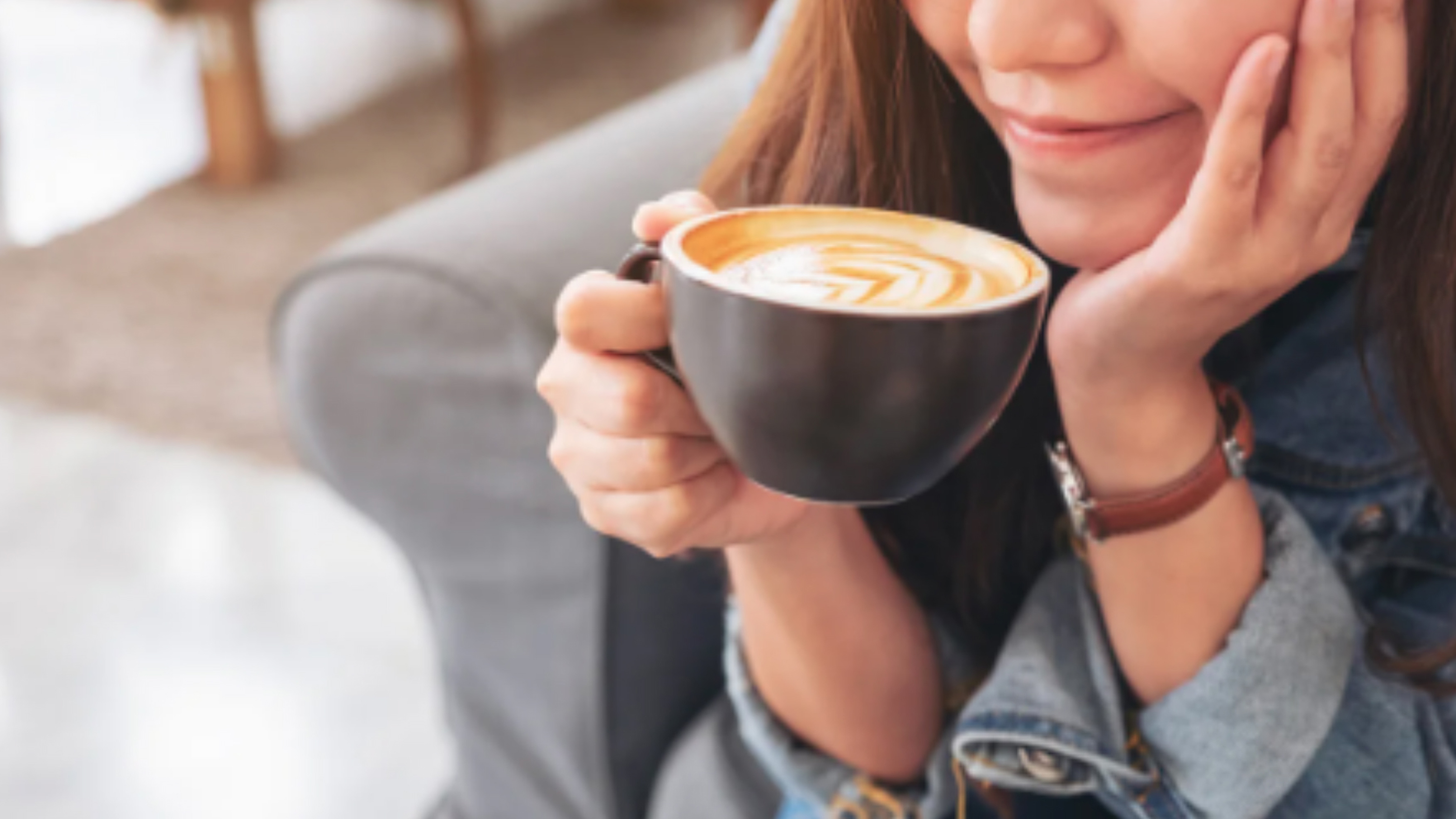 ঘুম থেকে উঠেই চা-কফি—অজান্তেই ডেকে আনছেন স্বাস্থ্যঝুঁকি