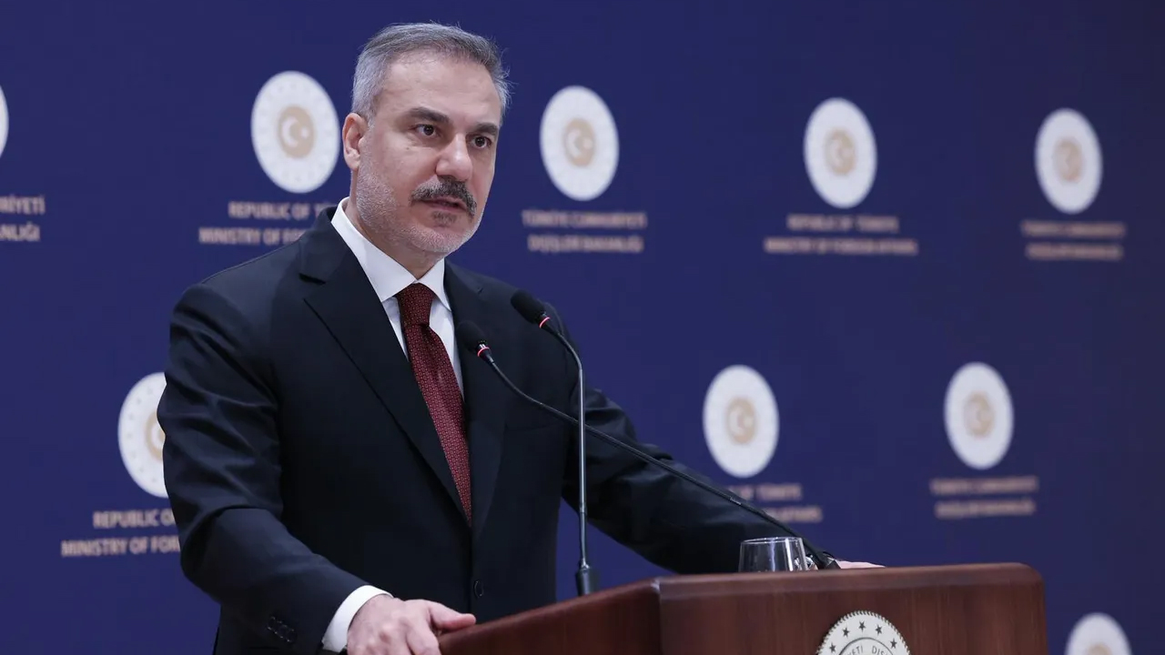 যুদ্ধ থামাতে কূটনৈতিক দৌড়ঝাঁপ শুরু করেছে তুরস্ক