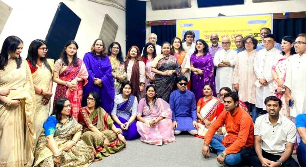মুক্ত আসর ও আমিই নজরুলের আয়োজনে ‘অঞ্জলি লহে মোর’