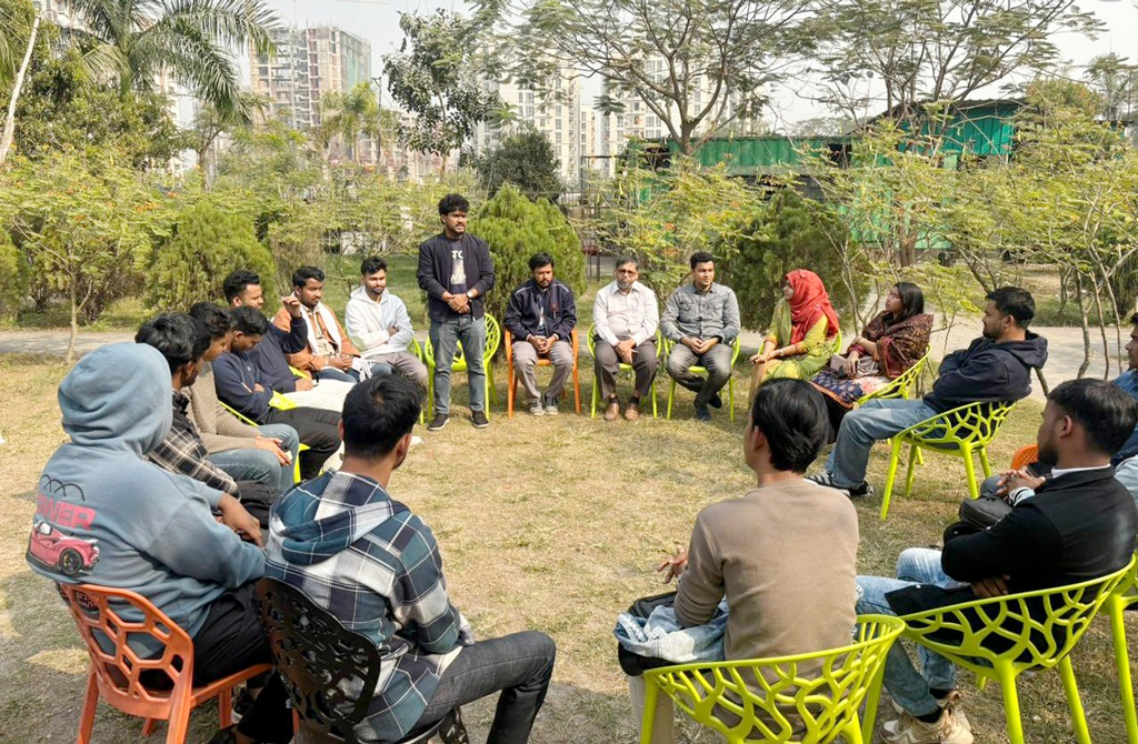 ডিআইইউ পাঠকবন্ধুদের দায়িত্বশীল নেতৃত্ব গড়ার অঙ্গীকার
