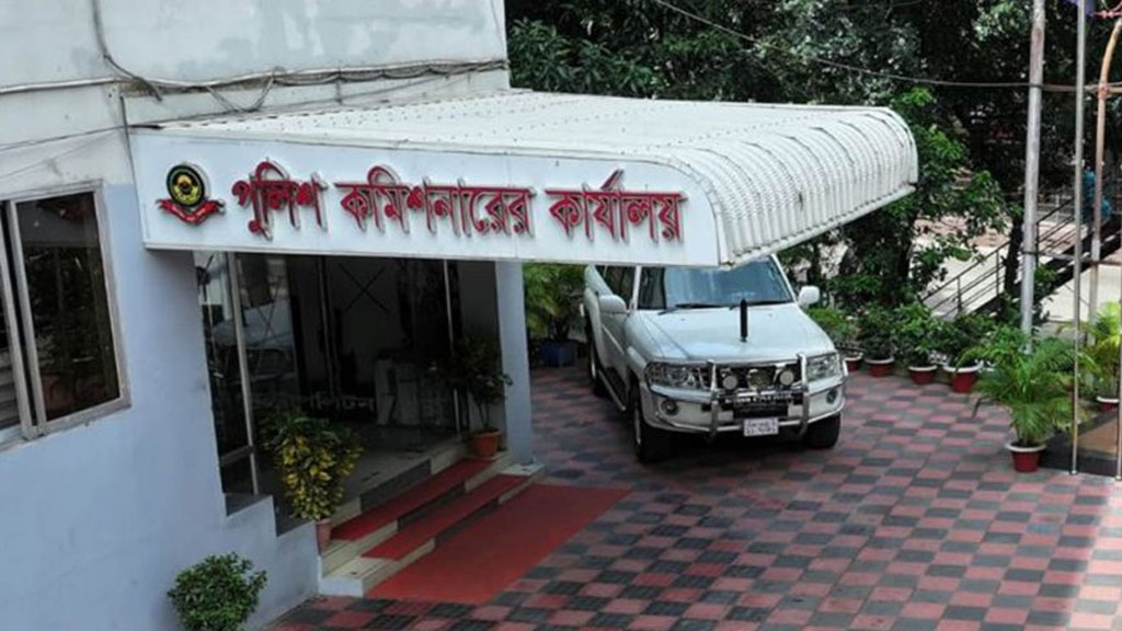বৈষম্যবিরোধী আন্দোলনের মামলায় গ্রেপ্তার জামায়াত নেতা, স্ত্রীর দাবি ভিন্ন
