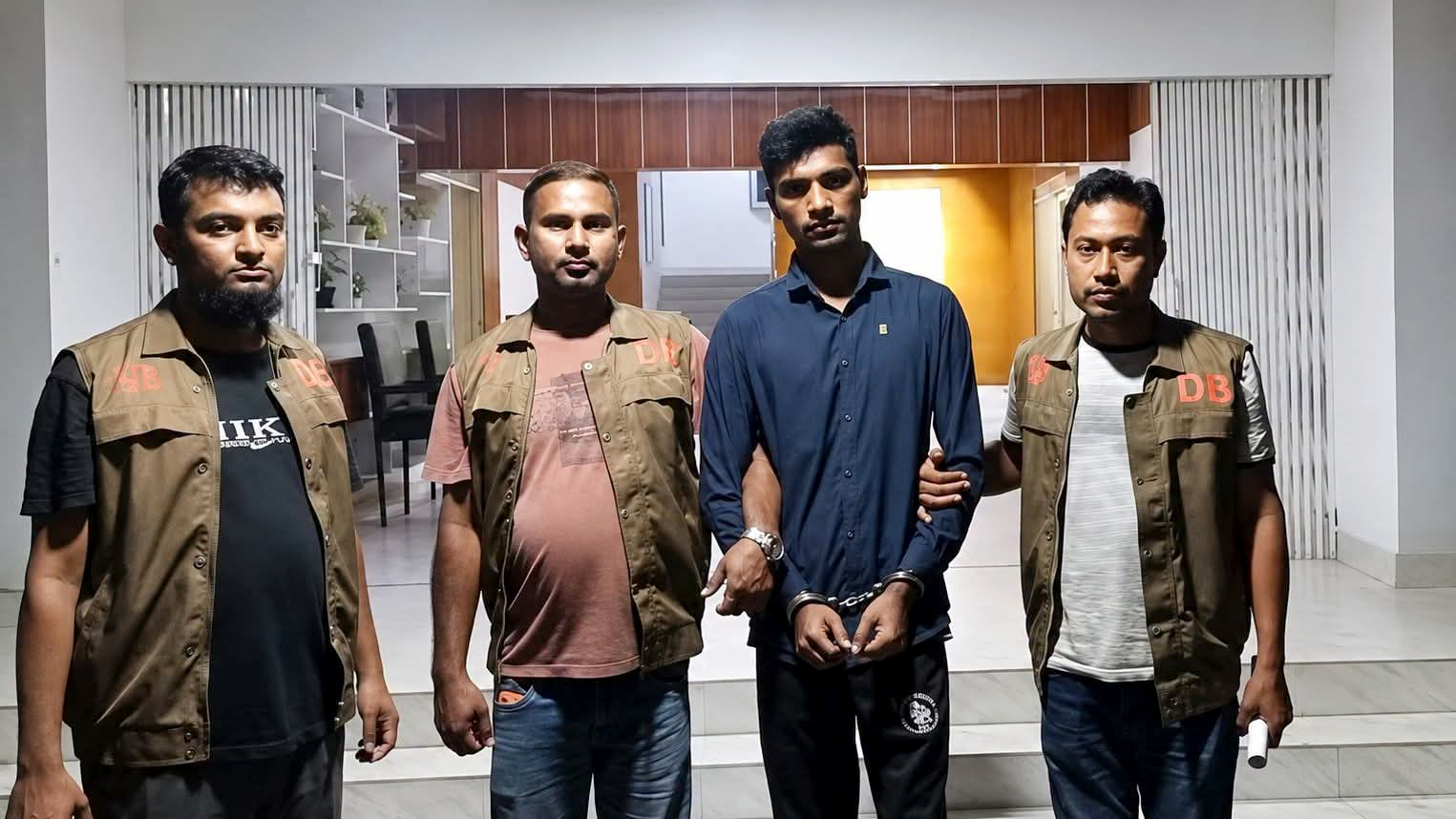 ভারতীয় তরুণীর আপত্তিকর ছবি ছড়ানোর হুমকি, জামালপুরের কলেজছাত্র কারাগারে