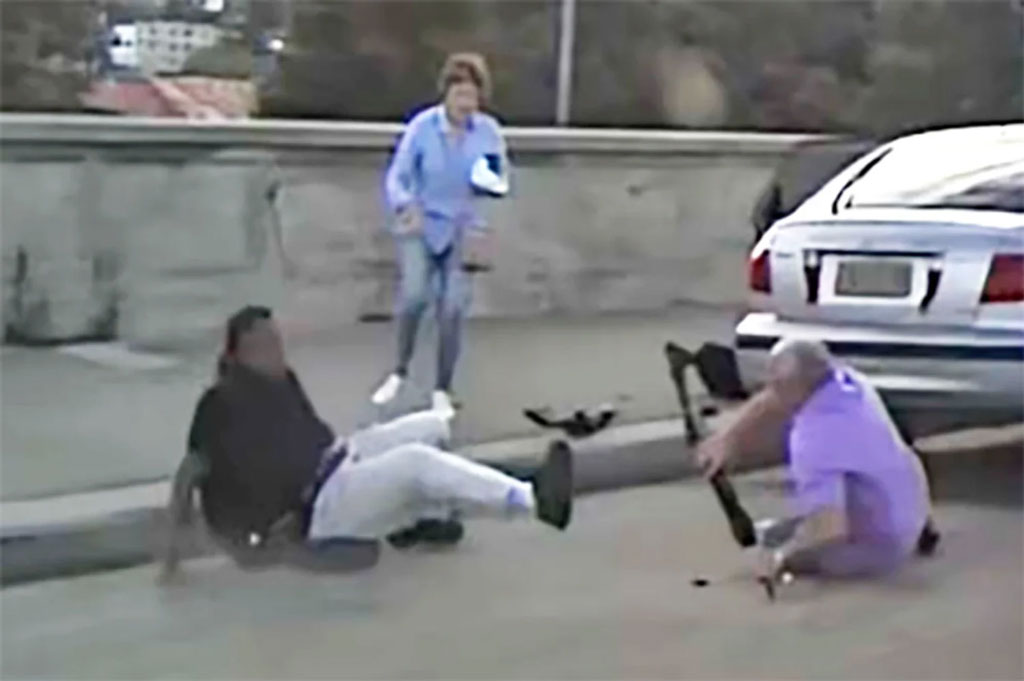 বন্ডাই বিচে হামলাকারীকে থামাতে গিয়ে প্রাণ হারান এক বৃদ্ধ দম্পতিও!