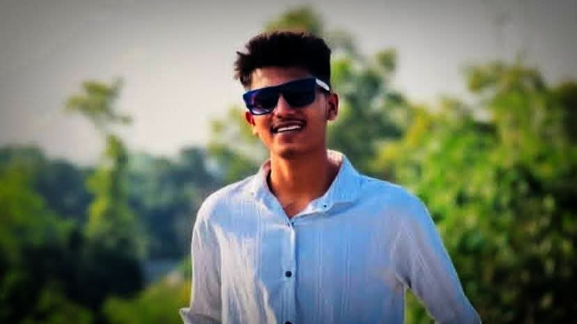 প্রেমিকার বিয়ের খবর শুনে যুবকের ‘আত্মহত্যা’