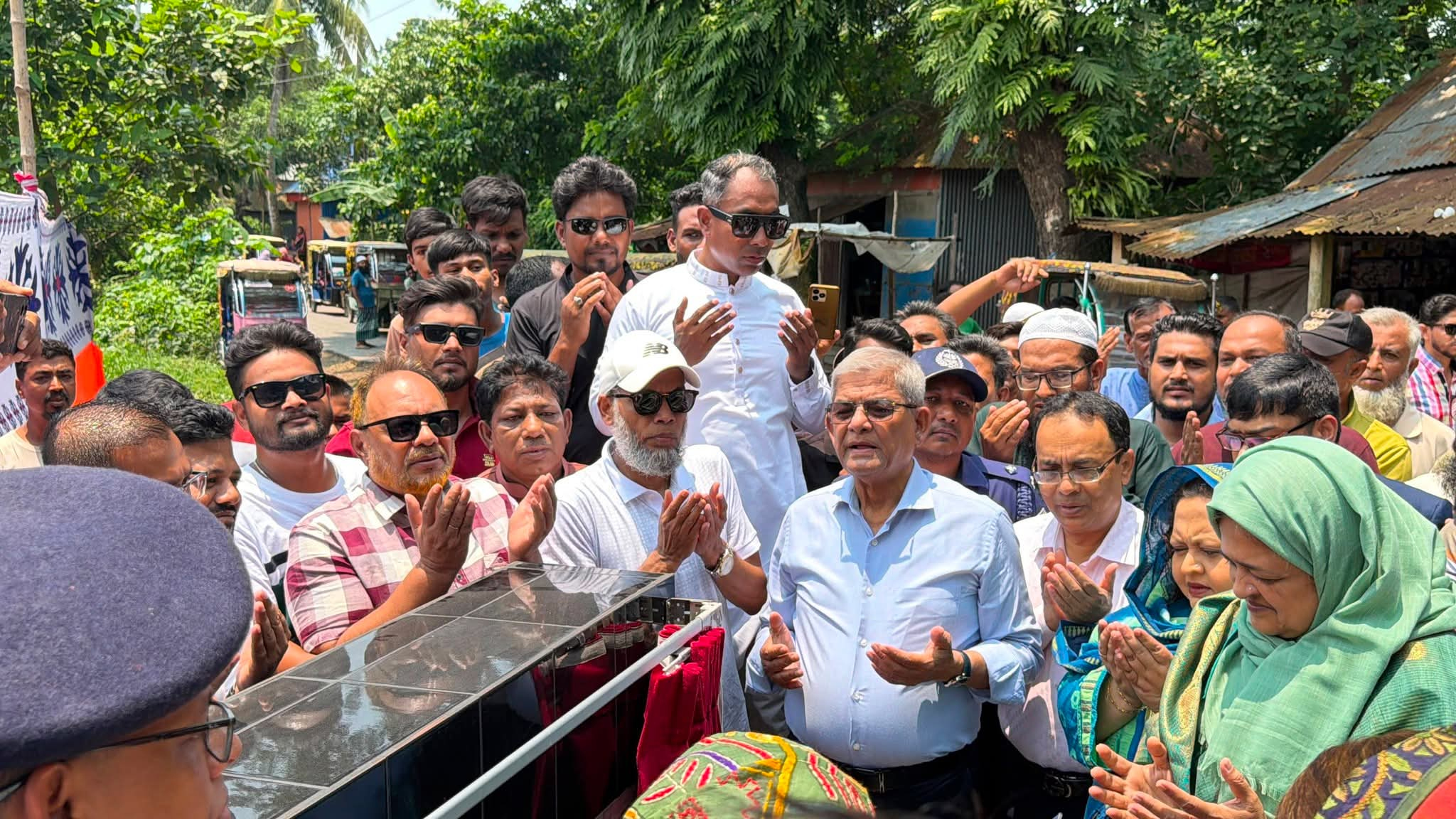 ফুলদী নদীতে সেতুর আশ্বাস, গজারিয়ায় উন্নয়ন প্রকল্প উদ্বোধন করলেন মির্জা ফখরুল